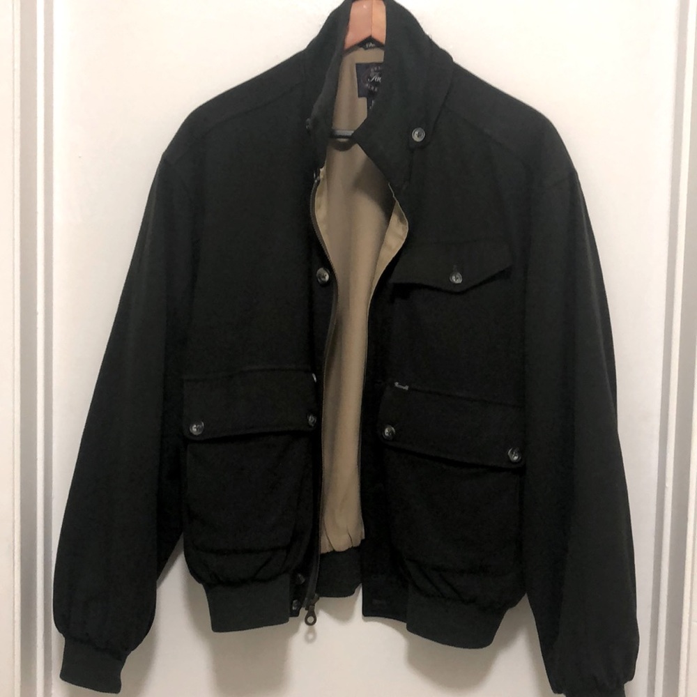 Men’s vintage hunter green bomber jacket